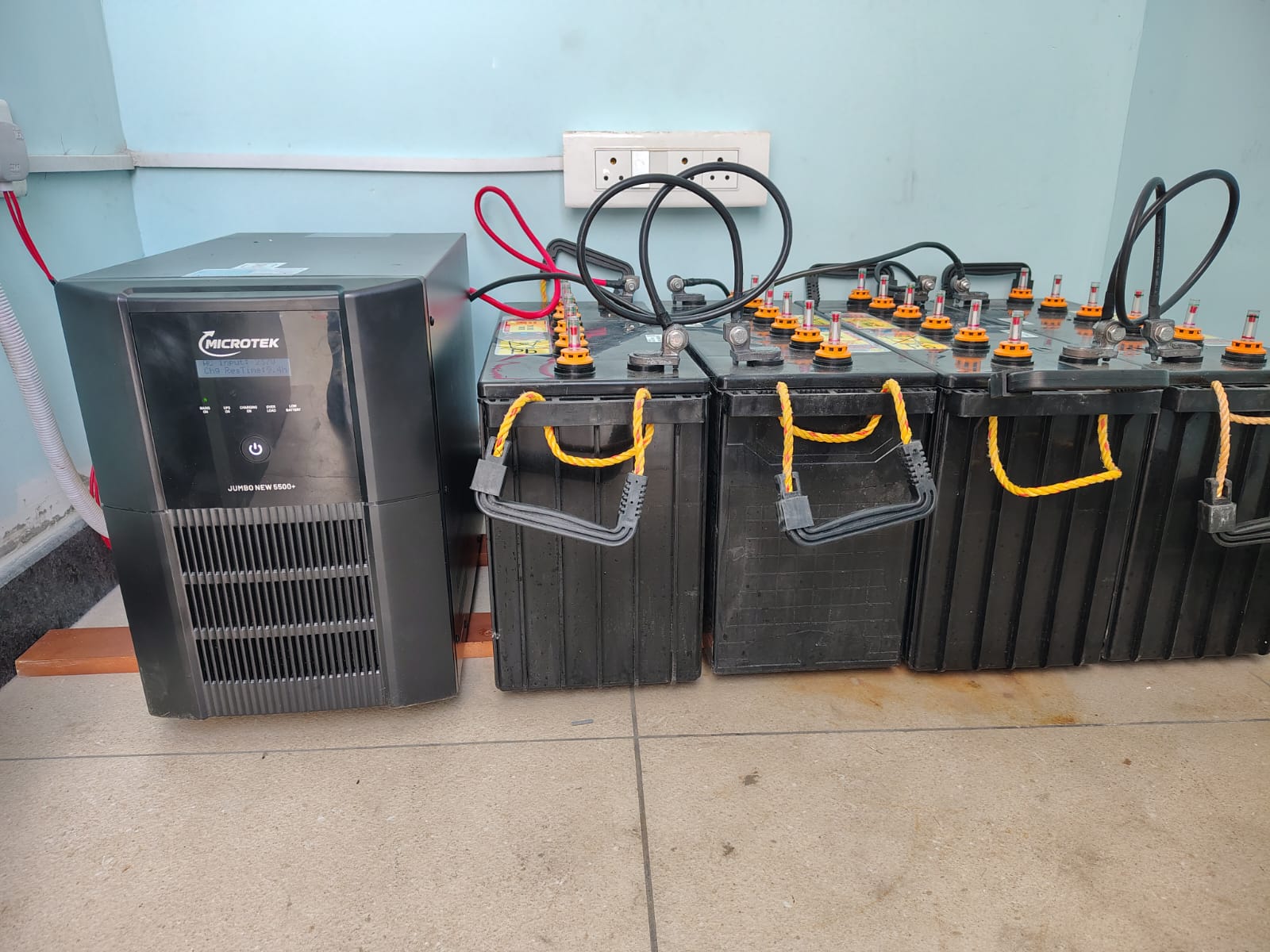 Microtek Jumbo New 5500+ Commercial Power System